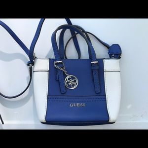 Guess purse with long and short straps